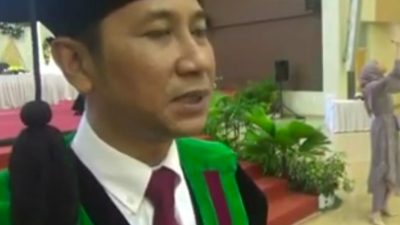 Ketua KY Mukti Fajar Nur Dewata Dikukuhkan Menjadi Guru Besar UMY, Sampaikan Orasi Ilmiah Terkait Persoalan Hukum di Era Sharing Economy