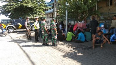 Pastikan Situasi Kamtibmas Di Pelabuhan Benoa Tetap Terjaga Personil Polsek Benoa Dan Inkait Kolaborasi