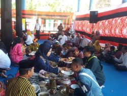 KRI Dewaruci Membawa 37 Rombongan Laskar Pemuda Tiba Jalur Rempah di Baubau