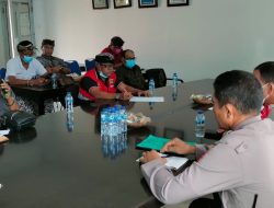 Laksanakan Apel Konsolidasi Bersama Forum Sipandu Beradat Desa Adat Sanur Polsek Densel Serahkan Sarana Kontak