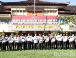 28 Personel Polresta Denpasar Diberikan Penghargaan Dari Anggota Komisi III DPR RI