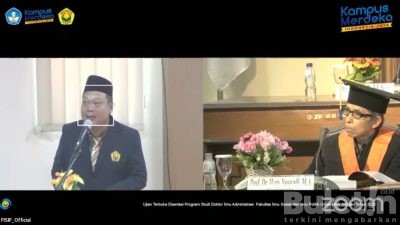 Daris Wibisono Dewan Pendidikan Bondowoso Raih Doktor Sekolah Gratis