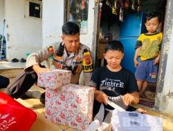 Di Hari Bhayangkara, Kapolres Sukabumi Berikan Kejutan Pada Anak Disabilitas