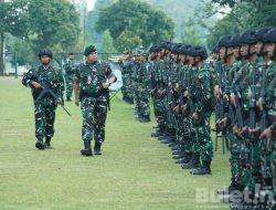 Mayjen TNI Syafrial Melepas Keberangkatan Prajurit Lintas Udara Divif 2 Kostrad Dalam Rangka Latma Garuda Airborne TA. 2022