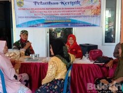 Babinsa Koramil 0822/15 Klabang Dampingi PKK Buat Keripik
