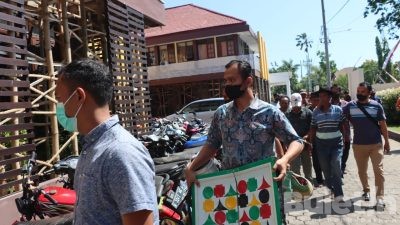 Polres Probolinggo Kota Grebek Tempat Perjudian,Lima Orang dan Puluhan Motor Diamankan