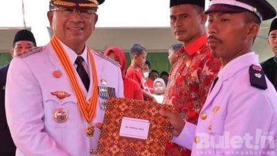 Kepala Desa Cigunungherang Terpilih Dilantik Bupati Cianjur di Aula Desa