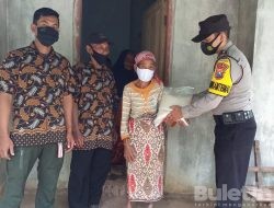Polres Probolinggo Bagikan Sembako pada Masyarakat di Kecamatan Gading