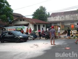 Akibat Lakalantas di Pertigaan SPBU Tamansari Bondowoso, Pemotor Terbakar