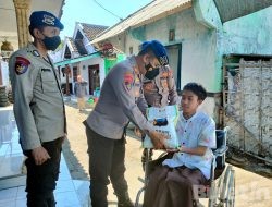 Peduli Kaum Disabilitas, Satpolairud Polres Probolinggo Beri Bantuan Door to door