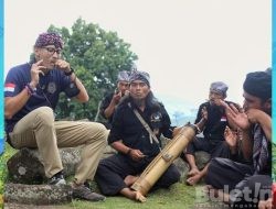 Musik Karinding Sambut Mentri Pariwisata Pada Kunjungan ke Situs Gunung Padang Cianjur