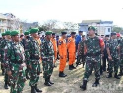 Sambut Kedatangan Jokowi, Helikopter Milik TNI AU Batal Darat di Stadion Betoambari
