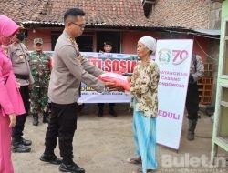 Kapolres Bondowoso Salurkan Bansos Kepada Warga Kurang Mampu Plus Sosialisasi Program BPJS Gratis