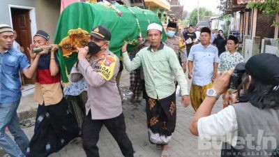Polres Pasuruan Kota Berikan Santunan untuk Keluarga Korban Tragedi Kanjuruhan