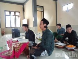 Mahasiswa IAINU Kebumen Gelar Sholawat Serta Gelar Kajian Kitab An Nawawi