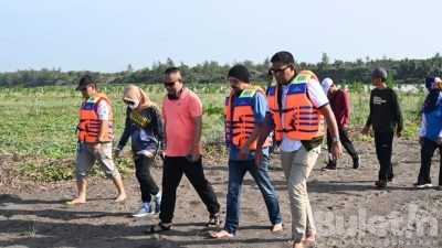 Bupati Kebumen Tinjau Pembangun Wisata Pesisir wilayah Selatan, Kaliratu sampai Cemara Sewu