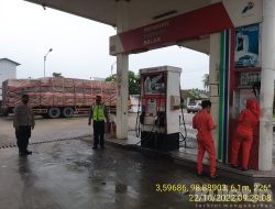 Personil Polsek Beringin Rutin Patroli dan Monitoring Ketersediaan BBM di SPBU