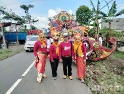 Kemeriahan Karnaval Bhinneka Tunggal Ika di Sumberwringin
