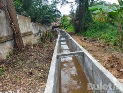 Proyek Drainase di Desa Kumantan Kampar Diduga Dikerjakan Asal-asalan
