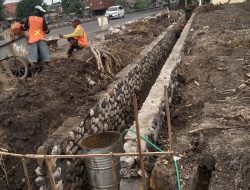 Warga Desa Raci Pasuruan Pertanyakan Kesepakatan dan Anggaran Pembangunan Gorong-gorong