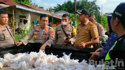 Lagi, Kapolresta Deli Serdang Cek Lokasi Banjir dan Pendirian Posko Serta Bagi Sembako