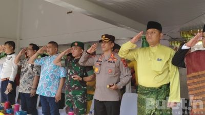 Kapolresta Hadiri Upacara Peringatan Hari Guru Nasional Ke 77 Tahun 2022 Di Alun-Alun Pemkab Deli Serdang