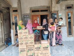 Penyerahan Pemberian Makanan Tambahan Bagi Ibu Hamil dan Balita