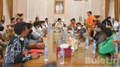 Bupati Cianjur Bertemu Keluarga Terdampak Gempa yang Masih Dalam Pencarian