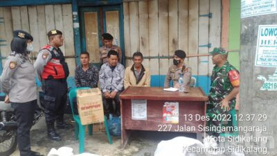 Jelang Nataru Sat Samapta Polres Dairi Lakukan Patroli Dialogis bersama TNI Menjaga Kamtibmas tetap Kondusif