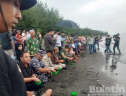 Pelepasan Tukik dan Lomba Berwarna Anak TK di Pantai Gumuk Kantong Banyuwangi