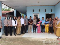 Wujud Kepedulian Terhadap Warga, Kapolres Dairi Berikan Bantuan Kepada Korban Penculikan Anak