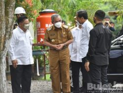 Pj Bupati Kampar Jamu Makan Siang Presiden RI Joko Widodo di Rumah Makan Pak Abbas Tambang
