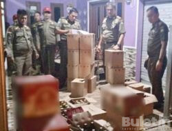 Tegakkan Perda Pelarangan Mihol,Satpol PP-Damkar Indramayu Sita Ribuan Botol