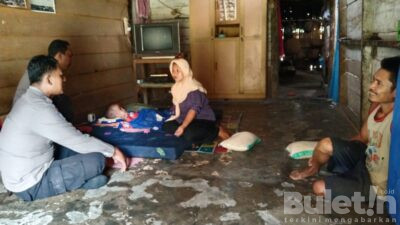 Bhabinkamtibmas Polres Way Kanan Beri Santunan Balita Penderita Hidrosefalus