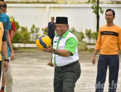 Pj. Bupati Kampar Membuka Secara Resmi Turnamen Bola Volli Antar Kecamatan