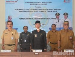 Bupati Bondowoso Serahkan 284 SK PNS Formasi 2019
