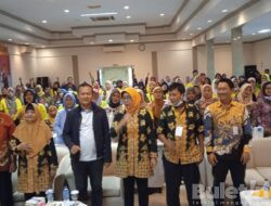 Bantu Kembangkan Wirausaha, H. Bambang Hermato Gelar Seminar Peluang Bisnis Fashion Bagi WUB Indusrti Kecil di Indramayu
