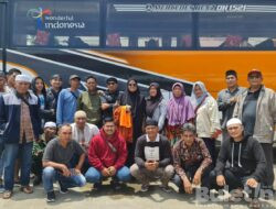 61 Jemaah PPITTNI Tabagsel Ikuti Suluk di Sungai Rumbai Koto Tinggi