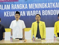 Tingkatkan Pemahaman Masyarakat Bondowoso, Anggota DPR RI Zulfikar Berikan Sosialisasi OJK