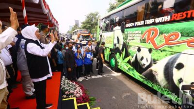 Berangkatkan 90 Bus Mudik Gratis ke 15 Kab/Kota Di Jatim, Gubernur Khofifah: Selamat Mudik Salam Hangat untuk Keluarga