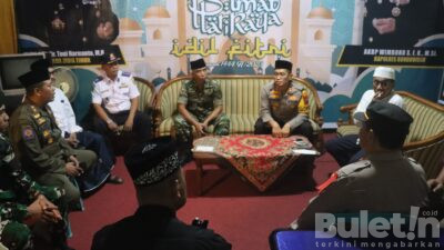 Forkopimda Bondowoso bersama Dandim 0822, Tinjau Pos Pam Malam Takbir