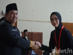 Kepala Sekolah SMAN 1 Karangan Trenggalek Berikan Apresiasi Kepada Anak Didiknya Atas Kelulusannya