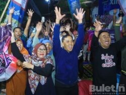 Spektakuler, Warga Desa Kedungdalem Sambut Salma Juara Indonesian Idol 2023