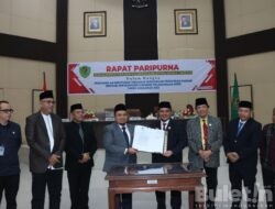 Bupati dan Ketua DPRD Tapsel Tanda Tangani Persetujuan Bersama