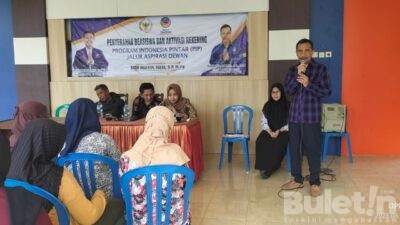 Moh. Haerul Amri dan Bambang Lasmono Telah Salurkan Beasiswa PIP untuk Siswa