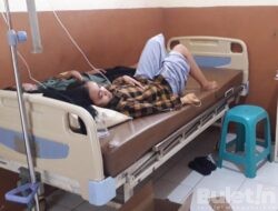 Diduga Keracunan Makanan Ratusan Santri Dilarikan ke Beberapa Faskes di Bondowoso