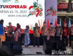 Jadikan Koperasi Semakin Andal, Wali Kota Probolinggo Terima Penghargaan