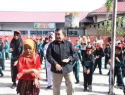 Meriahkan Gebyar Sekolah Sehat, Bupati Tapsel Lakukan Senam Pagi Bersama Para Siswa