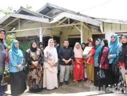 Bupati Dolly dan Ketua TP PKK Tapsel Beri Semangat ke Para Kader Desa Binaan