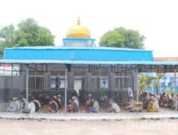 Petugas dan WBP Lapas Kelas II Padangsidimpuan Laksanakan Shalat Jumat Bersama